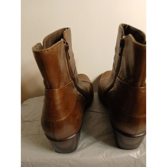 Clarks Roseabelle Bendable Brown Leather Zip Block Heel Ankle Boots Womens 9.5M - Picture 8 of 16